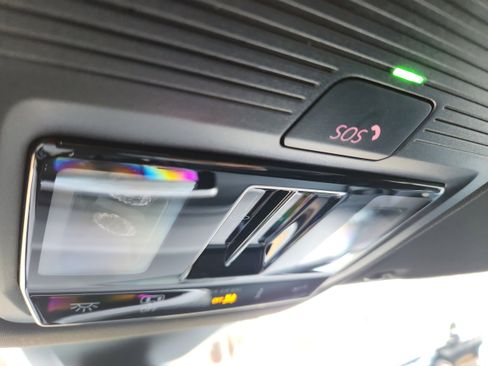 New 2026 Volkswagen Atlas Cross Sport SEL Premium R-Line image 27