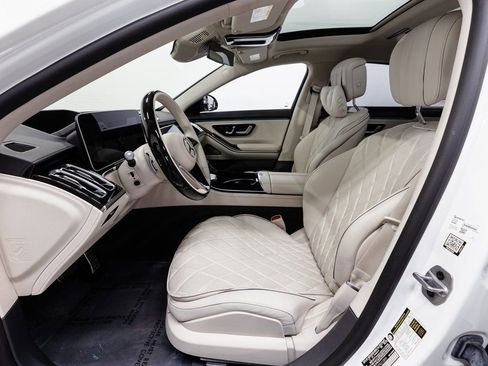Certified 2023 Mercedes-Benz S 580 4MATIC Sedan image 8