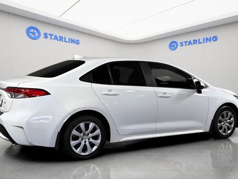 Used 2020 Toyota Corolla LE FWD image 11