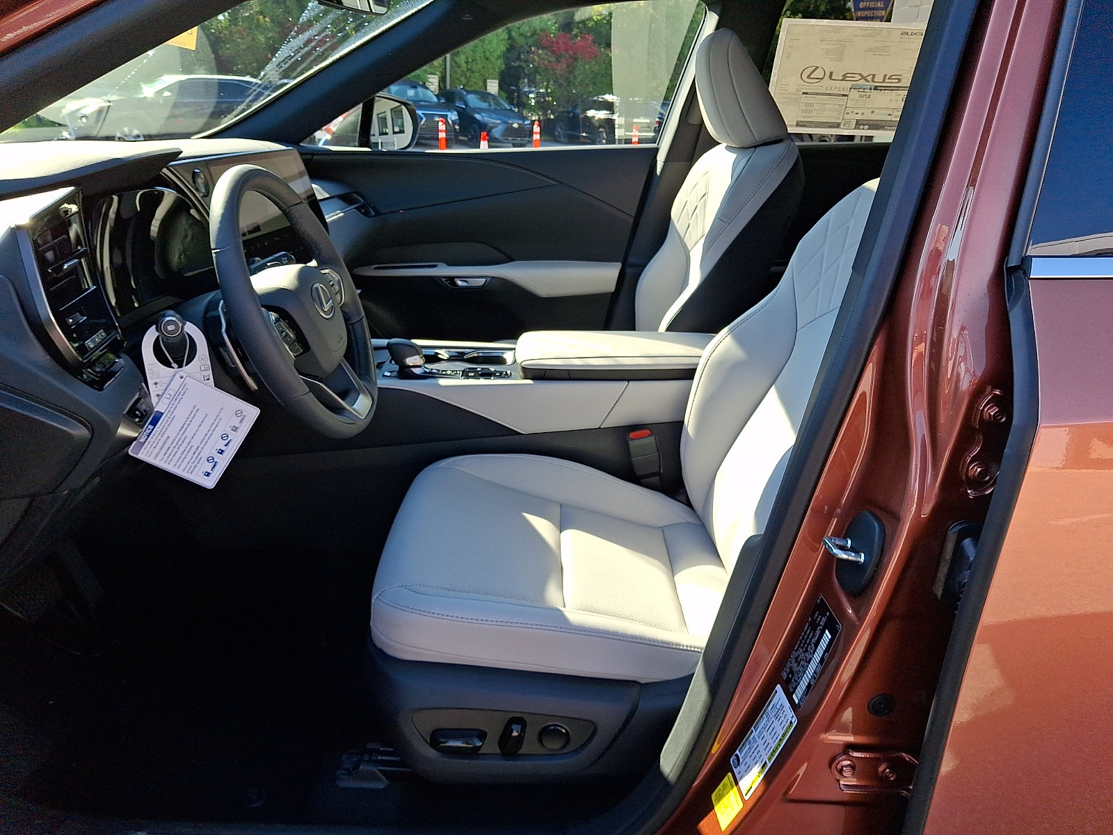 New 2026 Lexus RX 350h AWD/4WD image 10