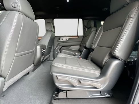 New 2026 GMC Yukon XL Denali RWD image 17