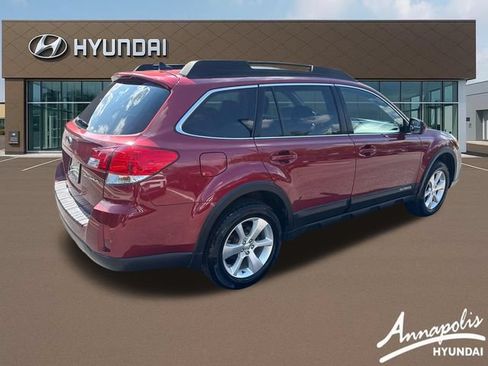 Used 2014 Subaru Outback 2.5i Limited w/ Moonroof Package AWD/4WD image 5