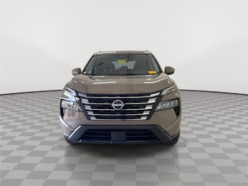 Certified 2024 Nissan Rogue SV w/ SV Premium Package image 4