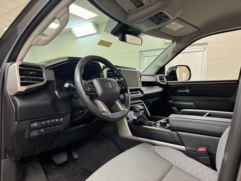 Used 2024 Toyota Tundra SR5 w/ SR5 Convenience Package AWD/4WD image 15