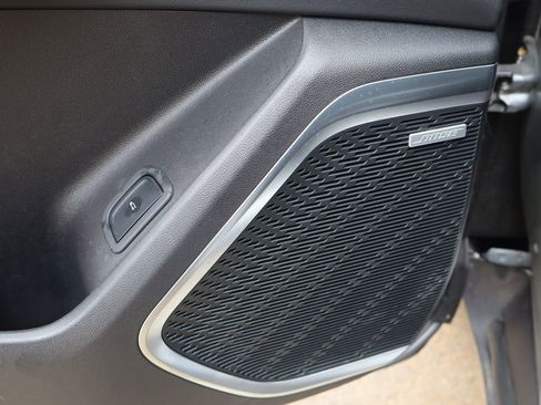 Used 2025 Buick Enclave Preferred FWD image 23