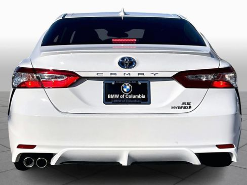 Used 2020 Toyota Camry SE image 4