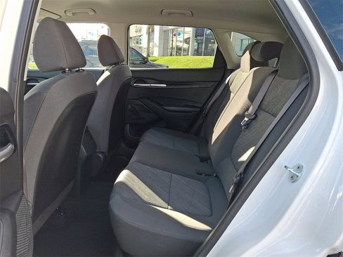 Used 2023 Kia Seltos LX image 11