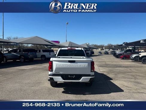 Used 2024 Chevrolet Colorado LT w/ LT Convenience Package III image 6