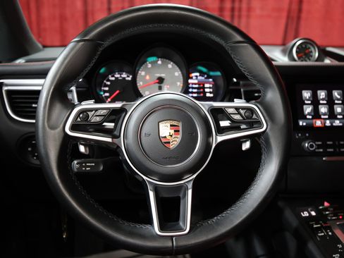 Used 2018 Porsche Macan S AWD/4WD image 16