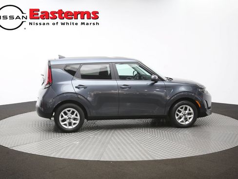 Used 2023 Kia Soul LX w/ LX Technology Package FWD image 41
