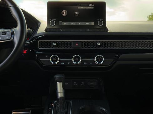 Certified 2025 Honda Civic Sport image 19