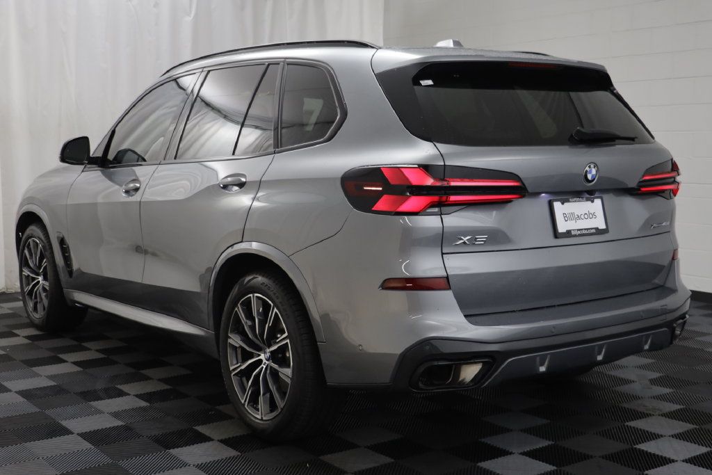 Used 2024 BMW X5 xDrive40i w/ M Sport Package AWD/4WD image 14