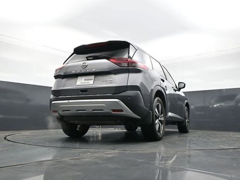 Used 2022 Nissan Rogue Platinum w/ Head-Up Display Package AWD/4WD image 30