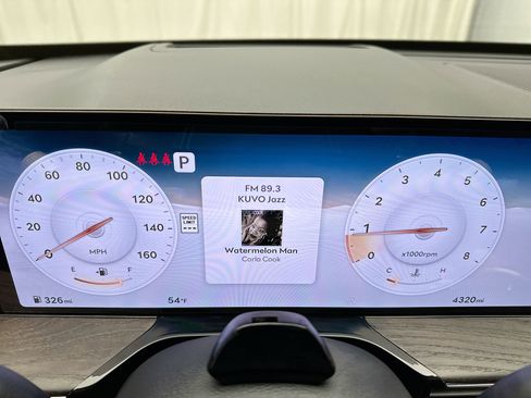 Certified 2025 Genesis GV80 3.5T Prestige image 15