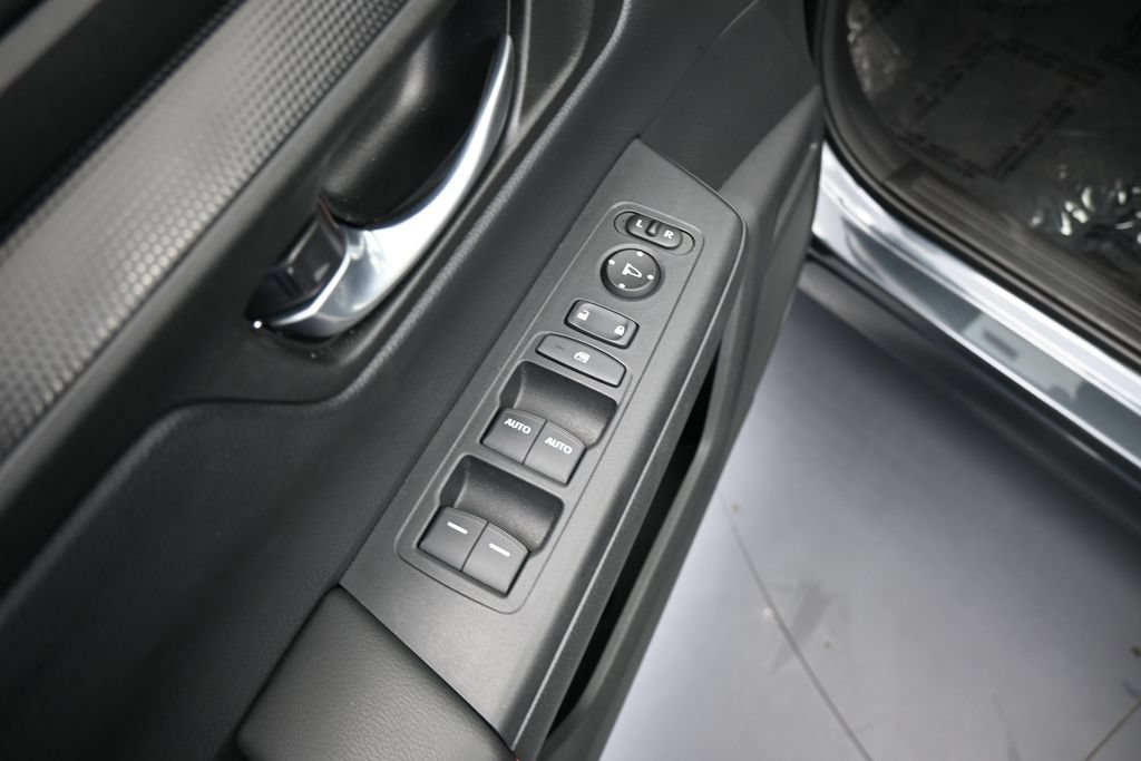 Used 2025 Honda CR-V Sport image 15