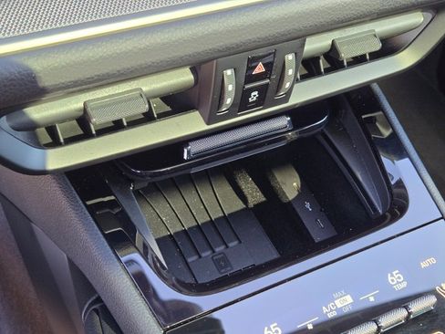 Certified 2025 Porsche Cayenne image 26