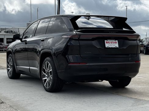 Used 2025 Jeep Wagoneer S Limited image 8