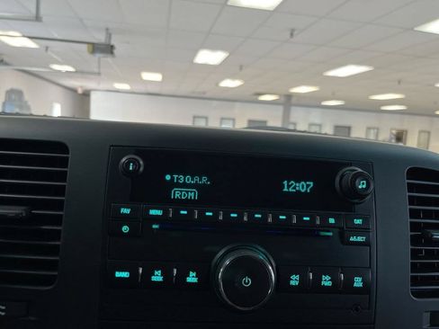 Used 2012 Chevrolet Silverado 2500 LT w/ Convenience Package AWD/4WD image 18