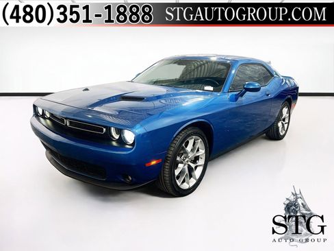 Used 2022 Dodge Challenger SXT w/ Plus Package RWD image 1