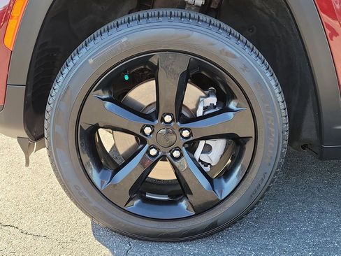 Certified 2024 Jeep Grand Cherokee L Limited w/ Black Appearance Package image 26