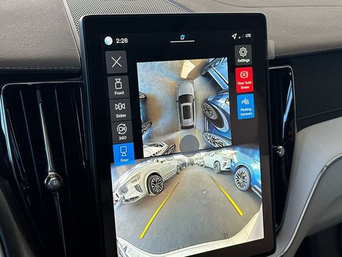 New 2026 Volvo XC60 T8 Ultra w/ Protection Package Premier AWD/4WD image 19