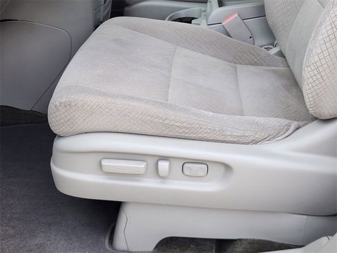 Used 2016 Honda Odyssey SE image 23