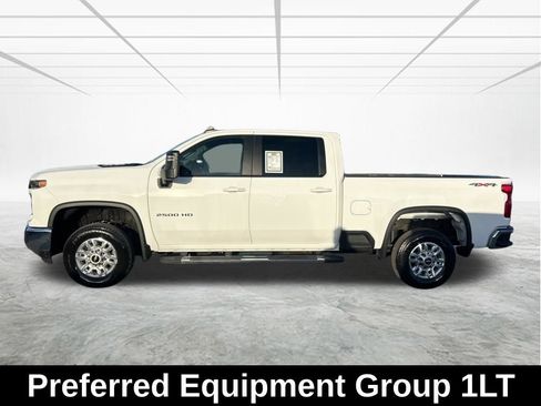 Used 2025 Chevrolet Silverado 2500 LT w/ Convenience Package image 8