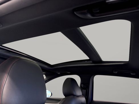 Used 2021 Kia K5 GT w/ GT1 Package image 11