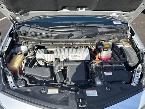 Used 2015 Toyota Prius V Two image 20