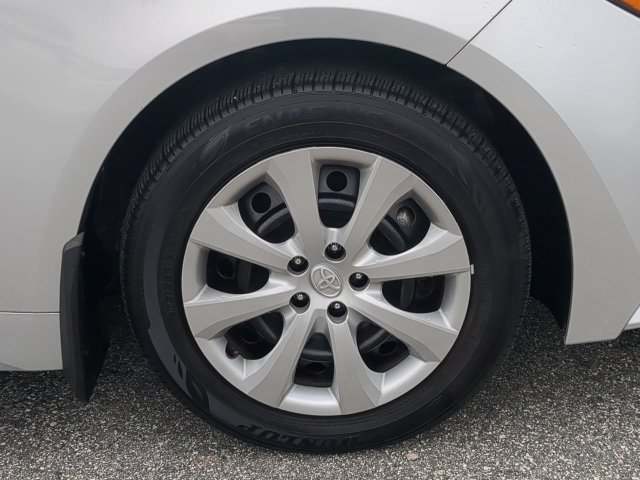 Certified 2025 Toyota Corolla LE FWD image 11