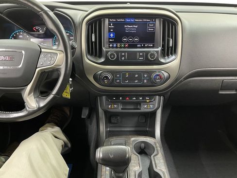 Used 2021 GMC Canyon Denali image 23