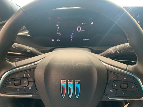 Used 2024 Buick Envista Sport Touring w/ Convenience I Package image 23