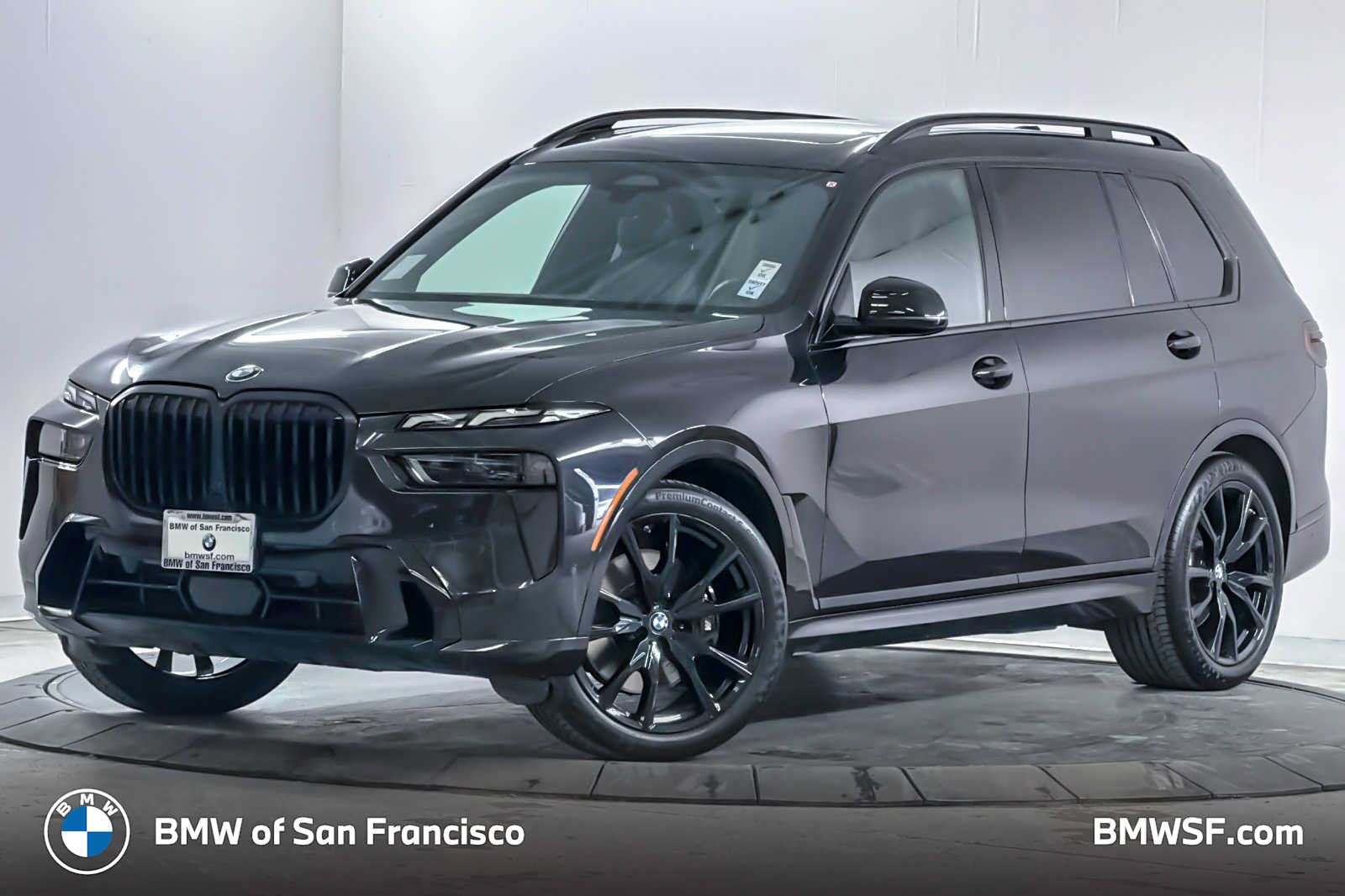 Used 2024 BMW X7 xDrive40i w/ M Sport Package AWD/4WD image 1
