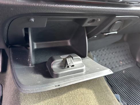 Used 2015 Chevrolet Silverado 1500 LT image 44