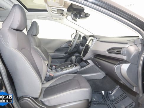 Used 2025 Subaru Crosstrek 2.0i Premium image 12