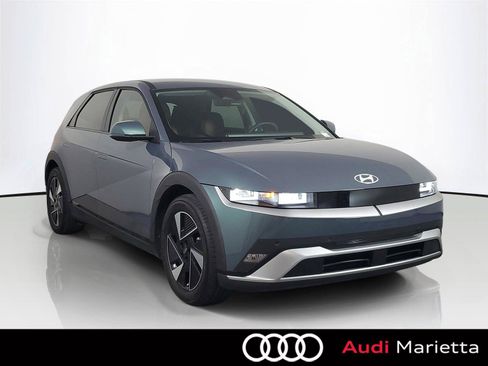 Used 2025 Hyundai Ioniq 5 SE RWD image 1