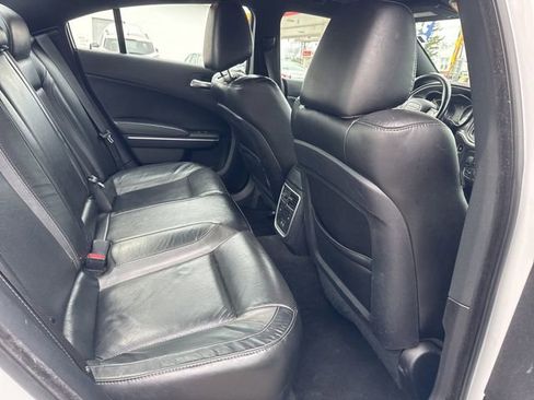 Used 2021 Dodge Charger SXT w/ Leather Interior Group RWD image 18
