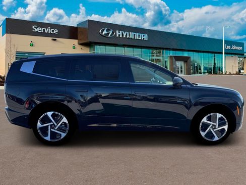 New 2026 Hyundai Ioniq 9 Calligraphy image 9