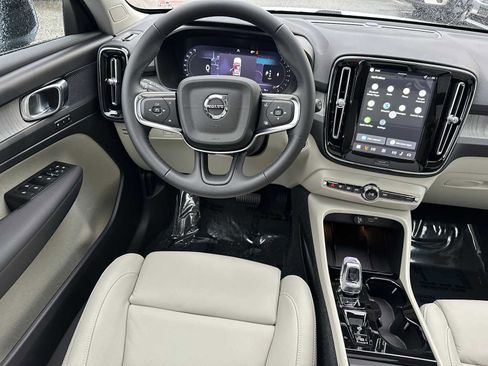 New 2026 Volvo XC40 B5 Plus w/ Protection Package Premier image 17