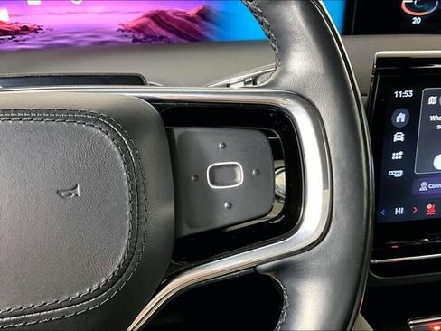 Used 2024 Lincoln Nautilus Reserve image 18