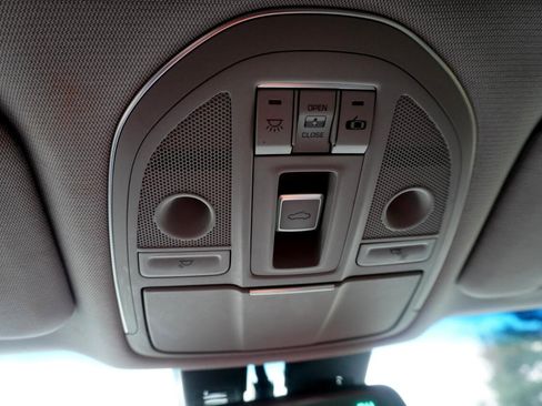 Used 2015 Hyundai Genesis 5.0 image 33