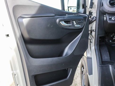 New 2026 Mercedes-Benz Sprinter 2500 image 21