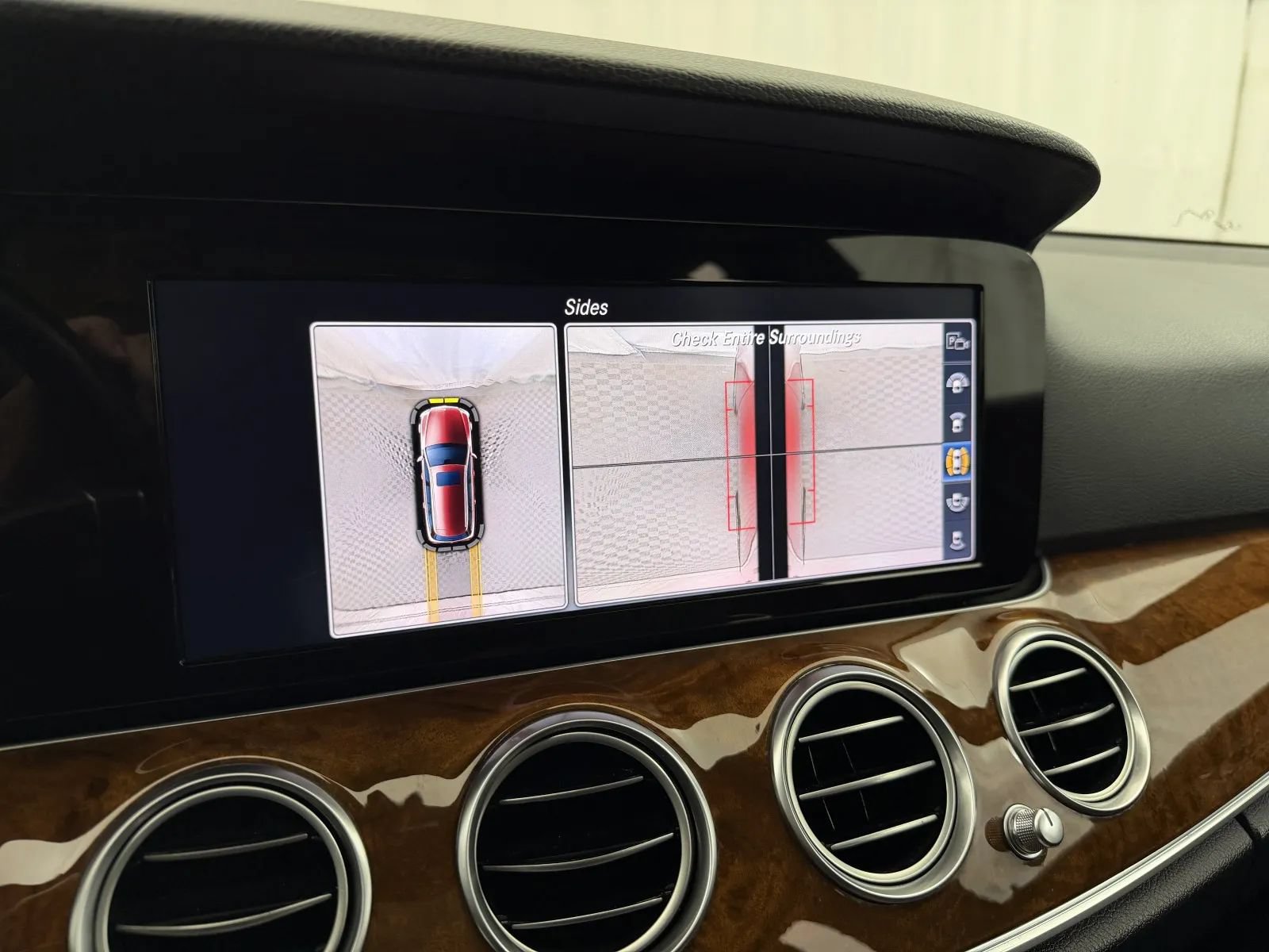Used 2019 Mercedes-Benz E 450 4MATIC Wagon image 34