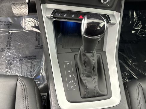 Used 2022 Audi Q3 2.0T Premium Plus w/ Premium Plus Package image 23