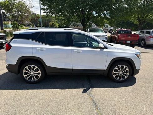 Used 2019 GMC Terrain SLT w/ Preferred Package AWD/4WD image 6