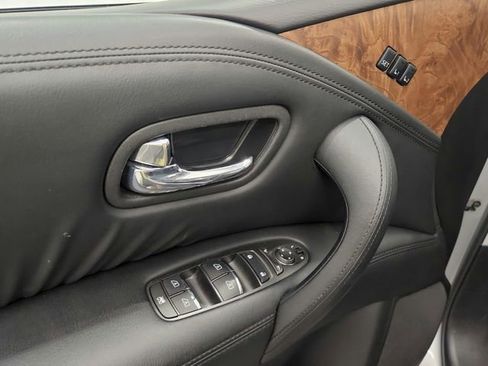 Used 2024 Nissan Armada SL image 27