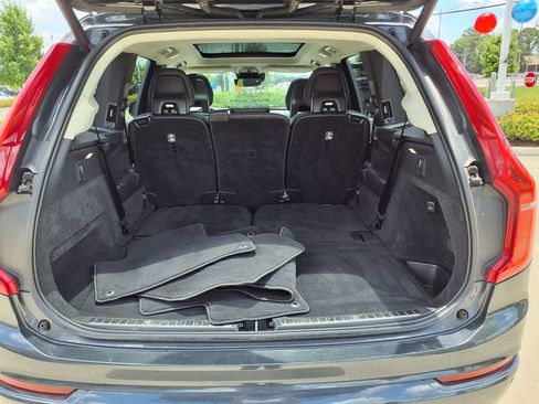 Used 2021 Volvo XC90 T6 Momentum w/ Advanced Package AWD/4WD image 19