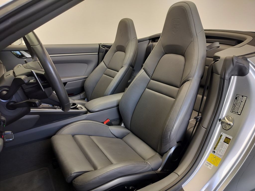 Certified 2020 Porsche 911 Carrera S RWD image 5