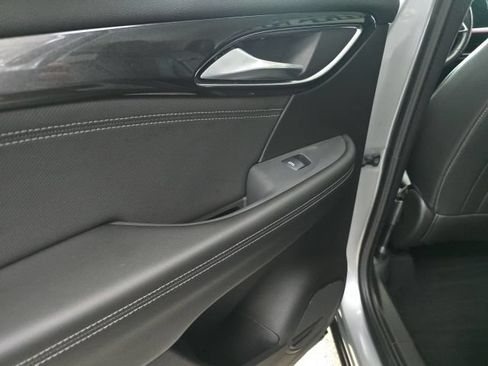 Used 2024 Buick Envision Preferred AWD/4WD image 9