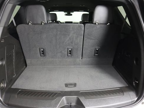 Used 2022 Chevrolet Tahoe LT w/ Luxury Package image 21